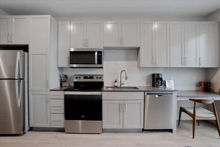 Cozysuites Spacious Sdo, Lawrenceville Питтсбург Экстерьер фото